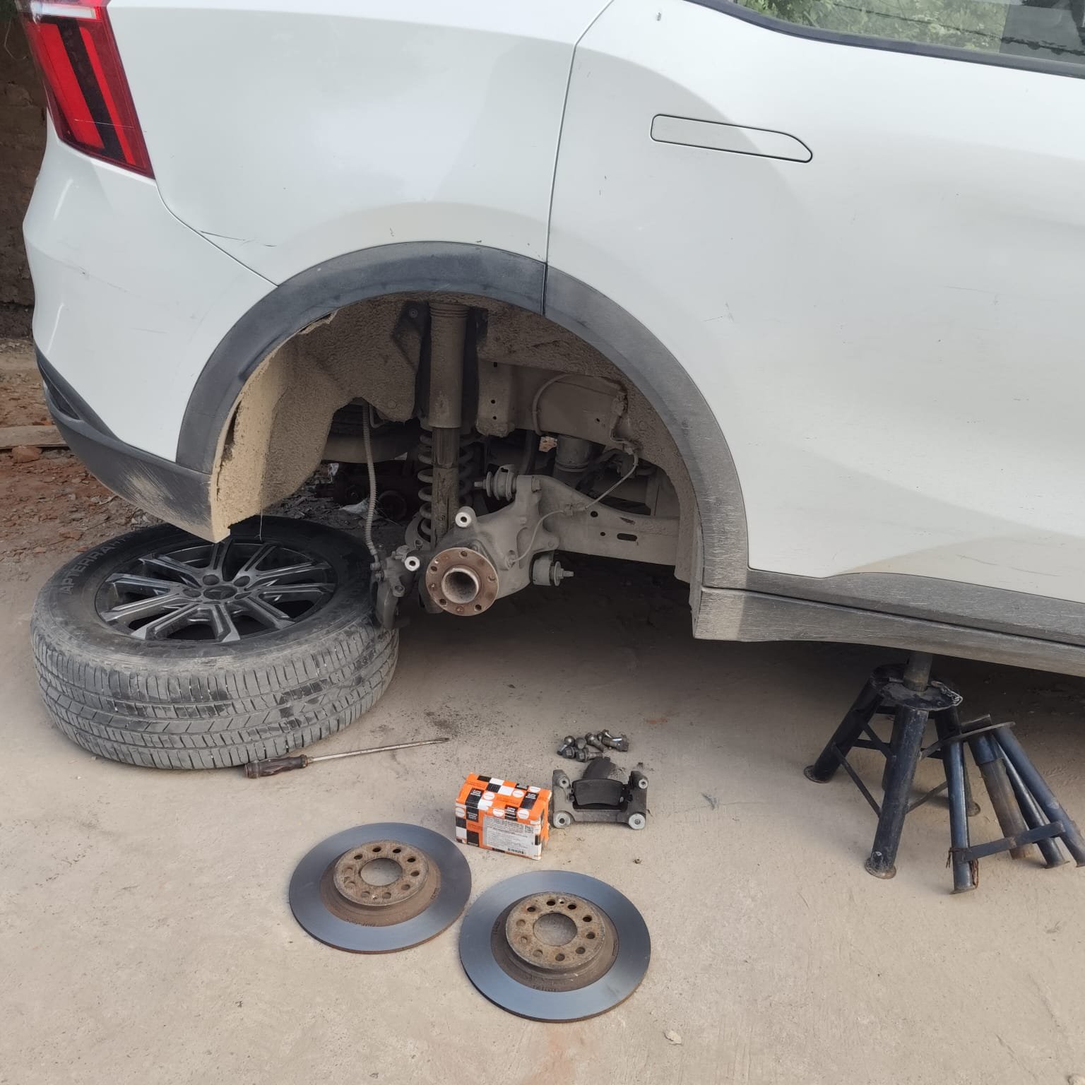 Amit Motors Workshop Photo 60